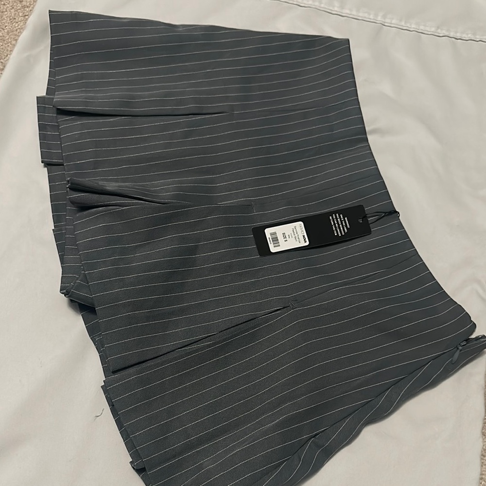 Fashion Nova Gray Pinstripe Skirt
